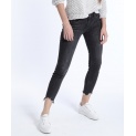 3d-9037 Jeans